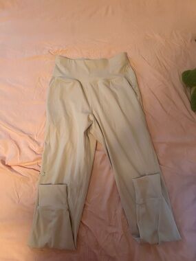 Light Beige Workout joggers with Side Pockets